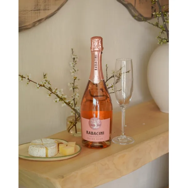 Radacini Vin spumant Rose dulce 0.75 l - image 3