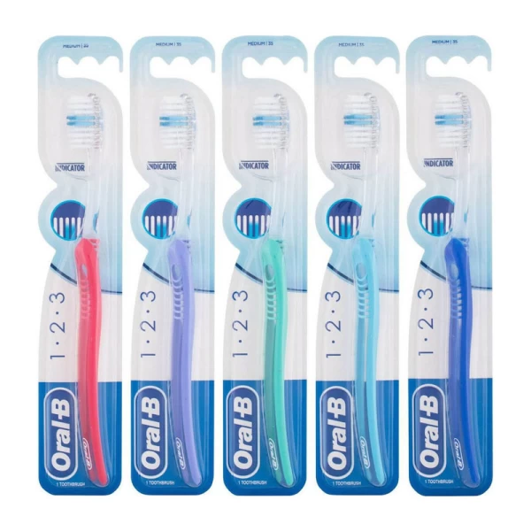 Oral-B Periuta de dinti Indicator 40 Medium - image 2