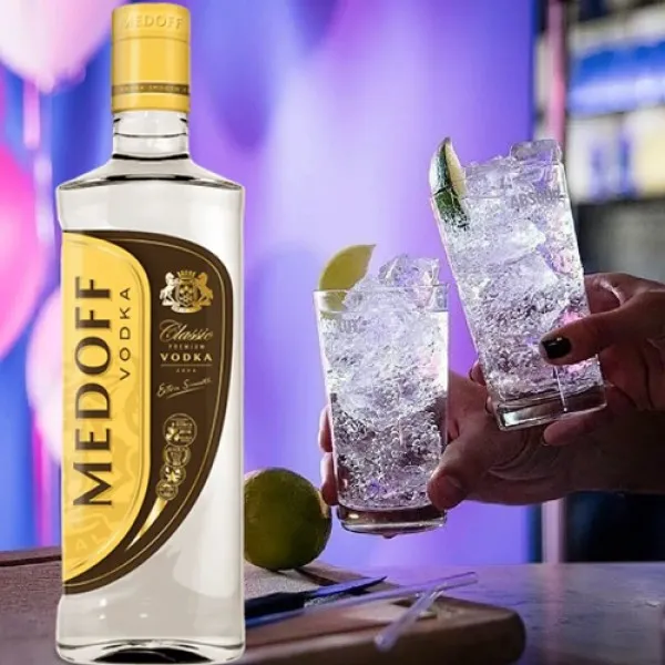 Vodca Medoff Classic 0.5L - image 3