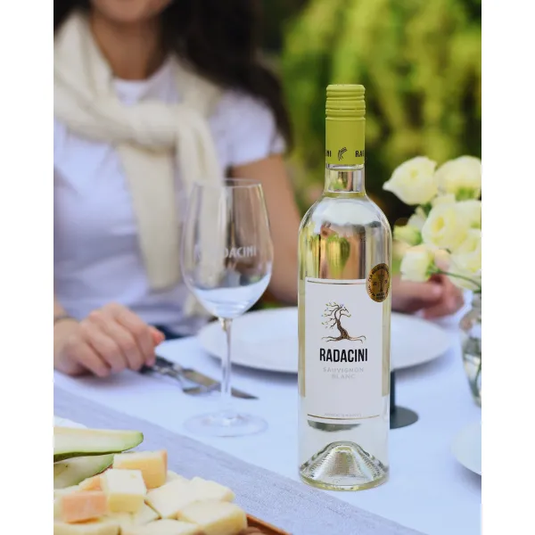 Вино Radacini белое сухое Совиньон Блан 0,75 л - image 2