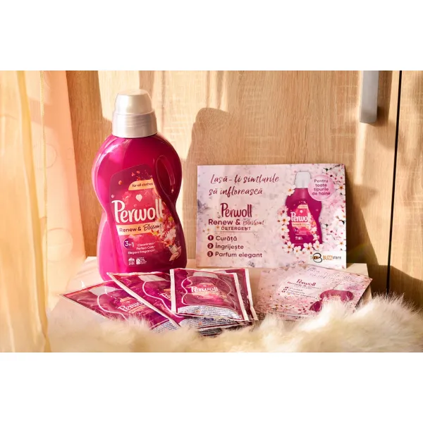 Perwoll Жидкое моющее средство 0.990л Blossom - image 3