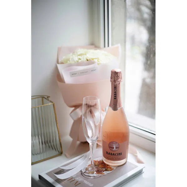 Radacini Vin spumant Rose dulce 0.75 l - image 2