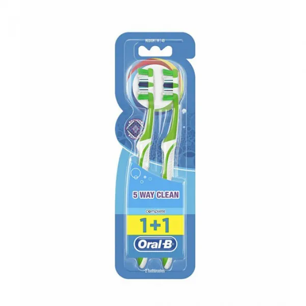 Oral-B Periuta de dinti Complete 5 Way Clean 40 Medium - image 1