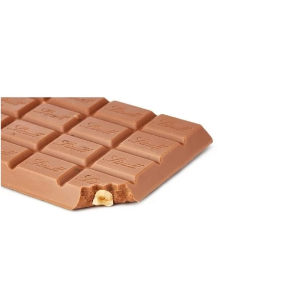 Lindt Gold Ciocolata cu lapte si alune 300g - image 3