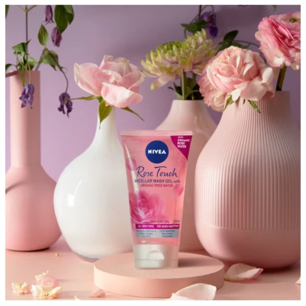 Nivea Gel de Curatare Rose Touch cu apa Trandafir 150 ml - image 2