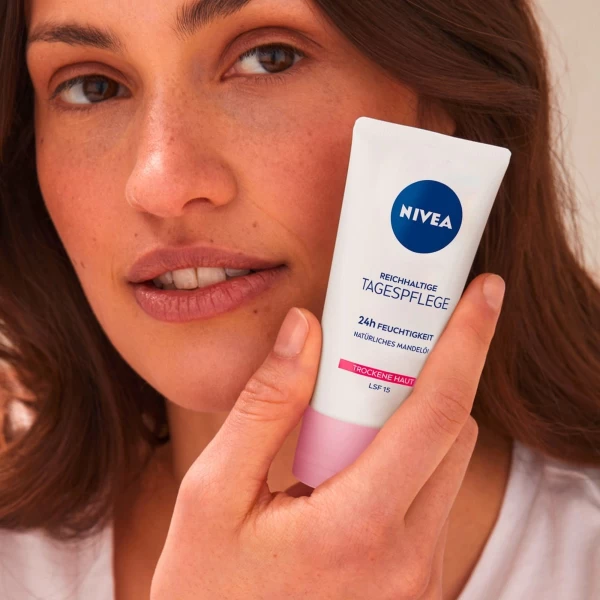 Nivea Питательный крем для сухой кожи с SPF 15, 50 мл. - image 3