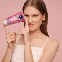 Nivea Gel de Curatare Rose Touch cu apa Trandafir 150 ml - thumbs image 3