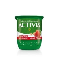 Activia Йогурт мюсли и клубника 2,8%, 125г