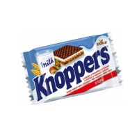 Knoppers napolitane cu crema de lapte si alune 25 g